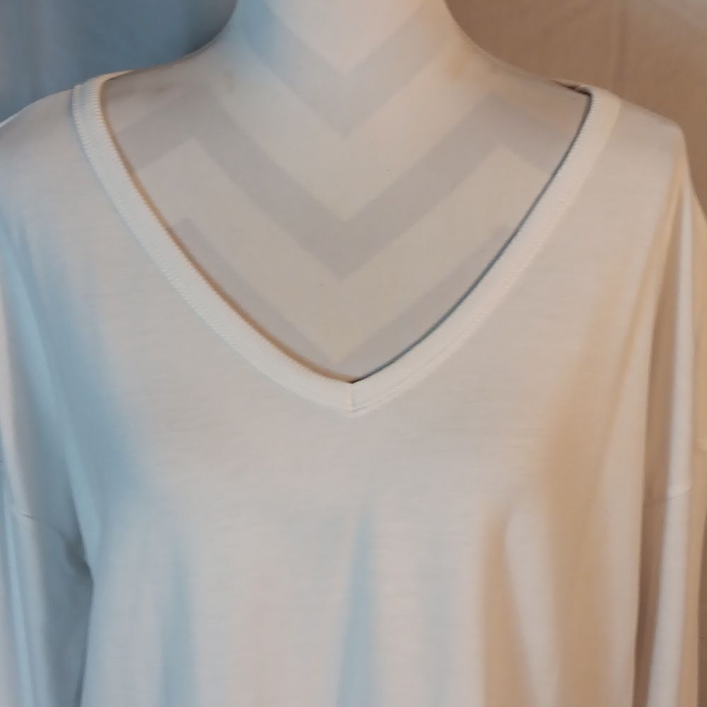Balance Collection White Open-Back Sweater - Picture 3 of 7